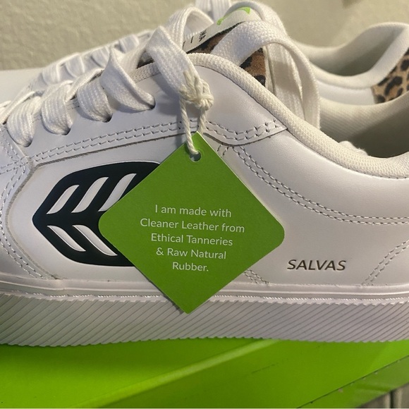 NIB Cariuma Salvas White Smooth Leather/Leopard Sneaker - Women’s 10.5/Men’s 9 - Picture 14 of 14